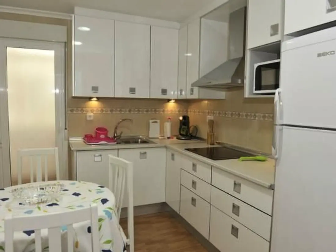 Résidence "Yovalu1" mit Balkon