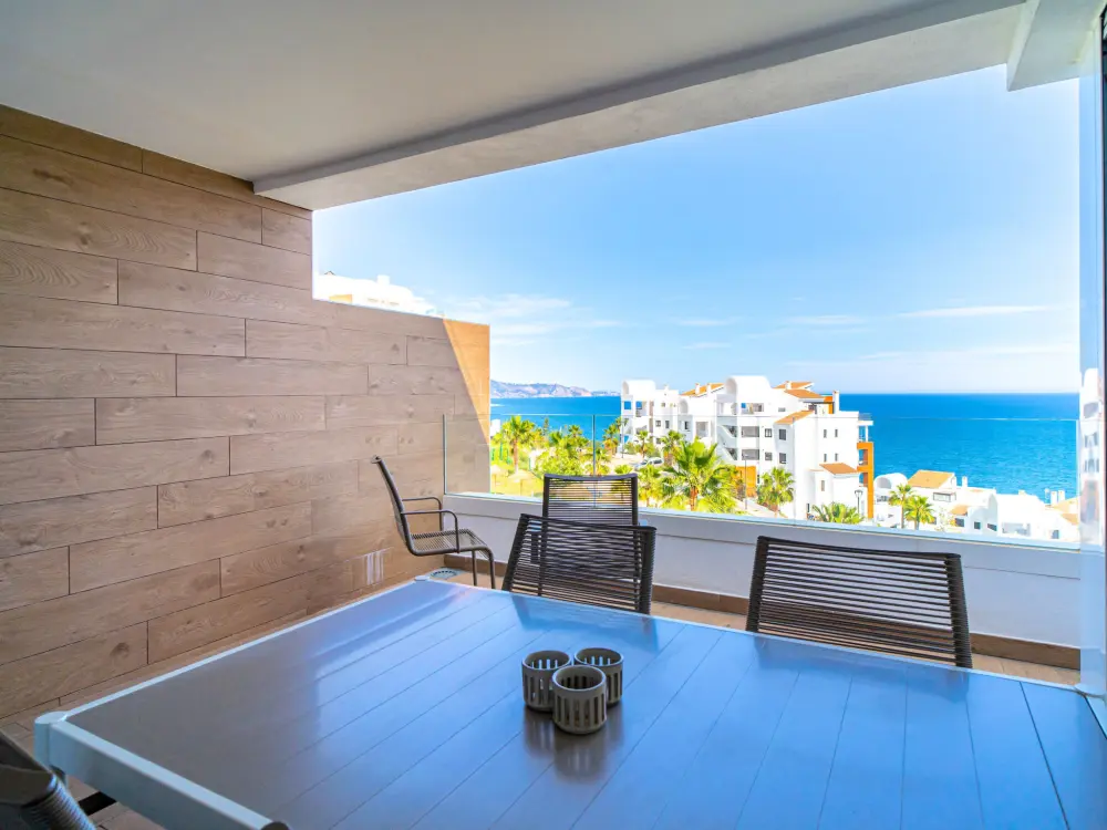 Résidence Luxury Rooftop Isea 1132 by Casasol