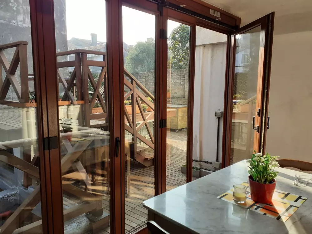 Résidence mit privater Terrasse