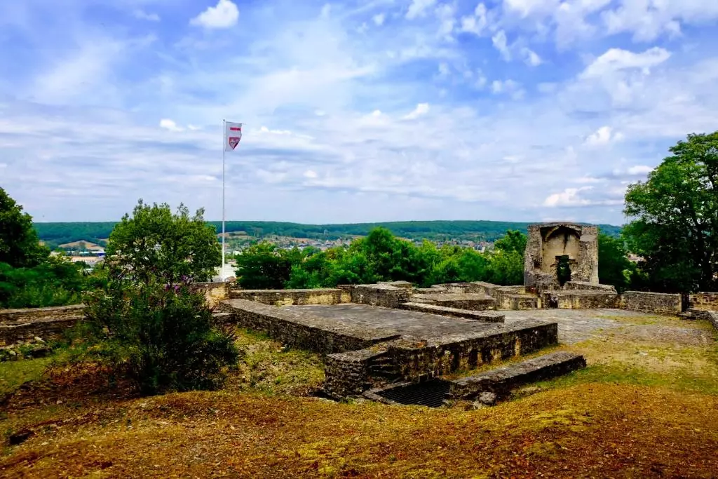 Camping Canal Du Berry - Saint-amand-montrond - 1