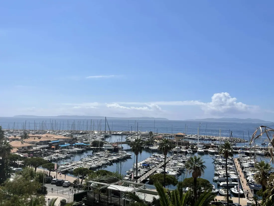 Location de Vacances Le Lavandou 220