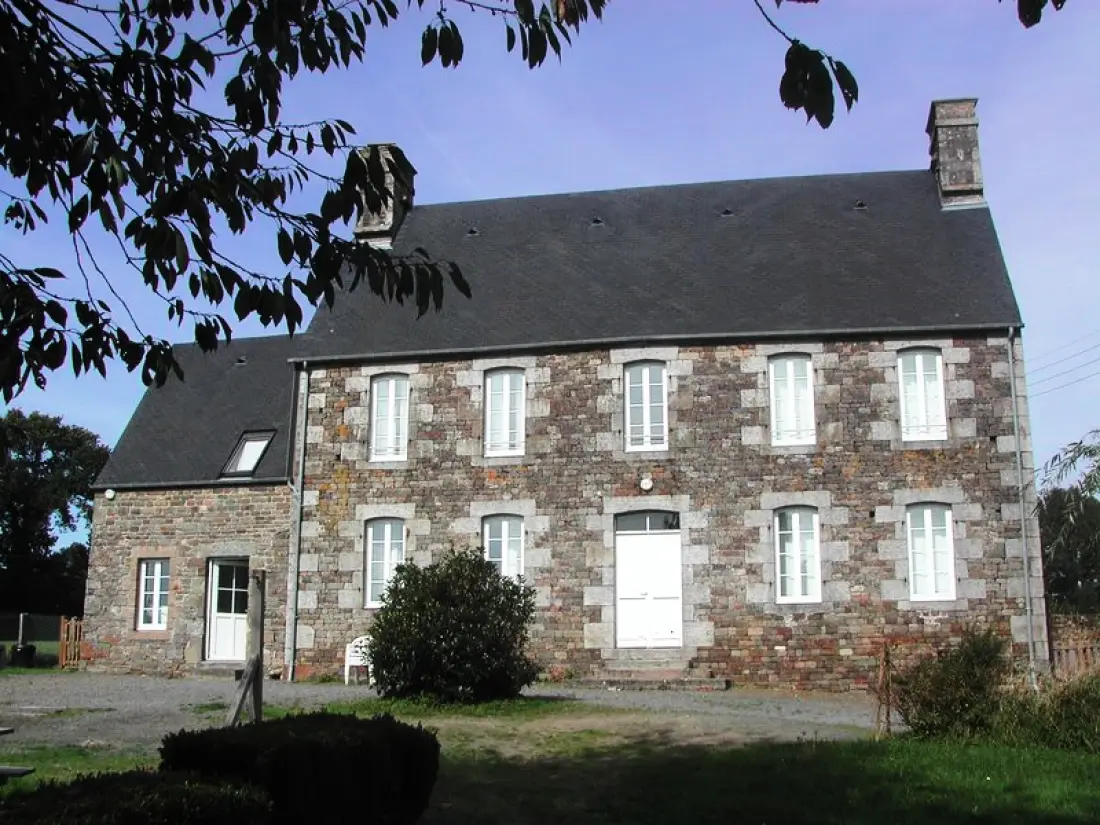 Gîte de France à Montaigu Les Bois  2