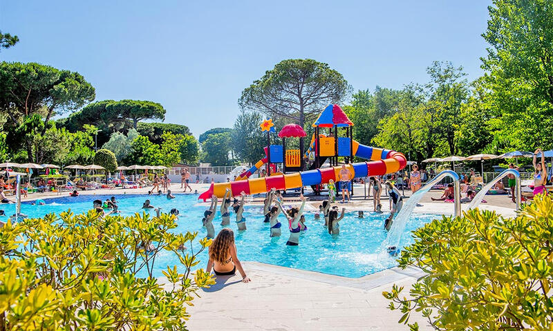 Camping Marina Family Village - Punta Marina Terme - 3