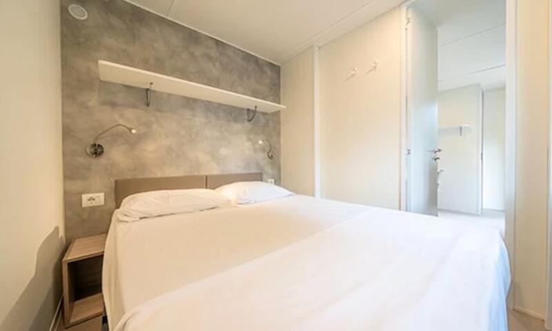 Camping Marina Family Village - Punta Marina Terme - 42