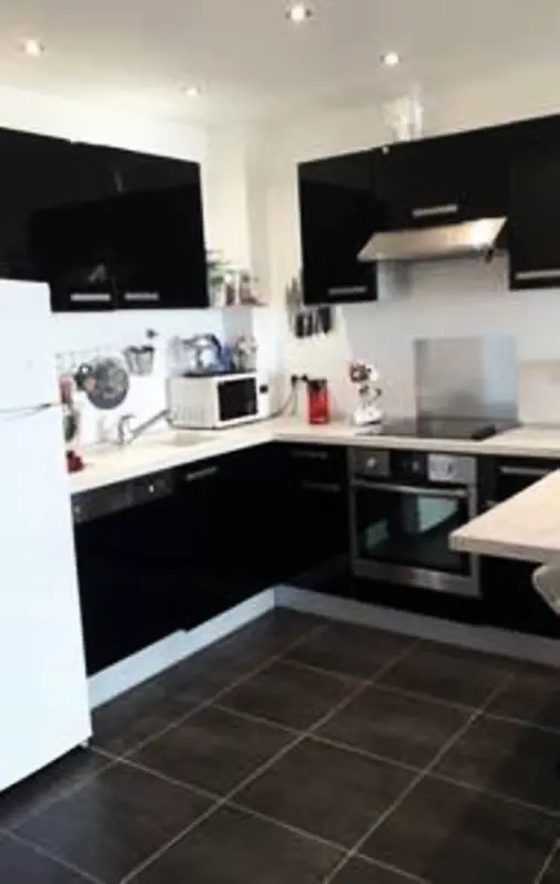Appartement Avec Terrasse Et Parking à Ajaccio