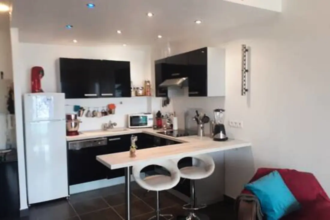 Appartement Avec Terrasse Et Parking à Ajaccio