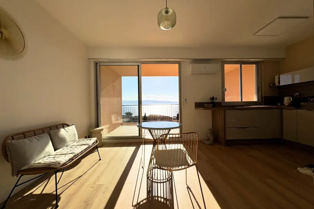 Studio Lumineux Avec Vue Mer à Ajaccio
