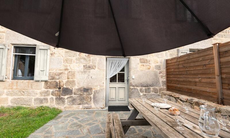 Gîte de France Gîte 4/6 personnes à la ferme lionnet 3 épis - - Albaret-le-Comtal - 24