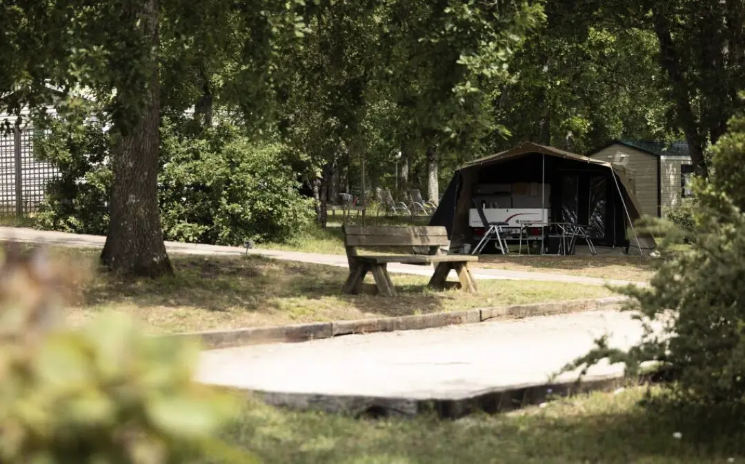 Camping Ushuaïa Villages Au Bois Joli 4 étoiles★★★★