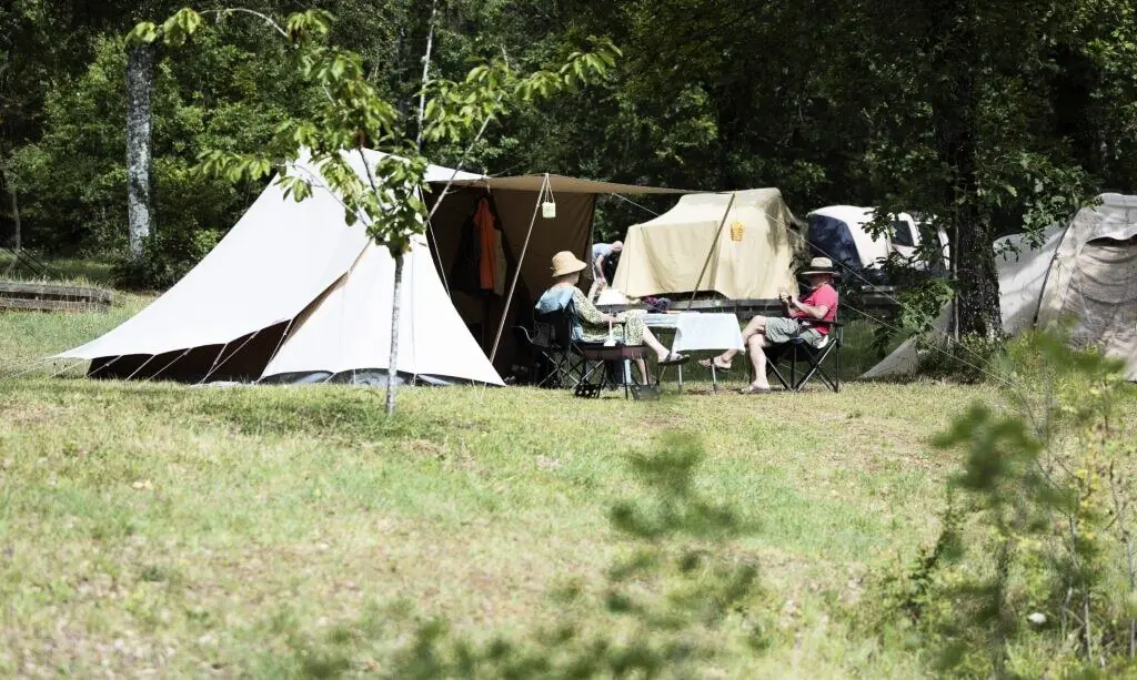 Camping Ushuaïa Villages Au Bois Joli 4 étoiles★★★★