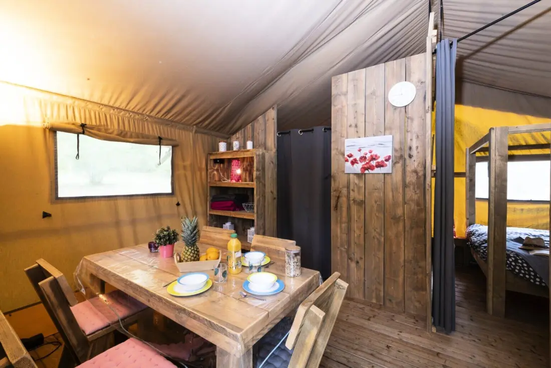 Camping Ushuaïa Villages Au Bois Joli 4 étoiles★★★★