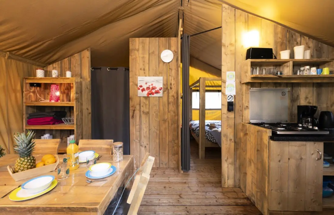 Camping Ushuaïa Villages Au Bois Joli 4 étoiles★★★★