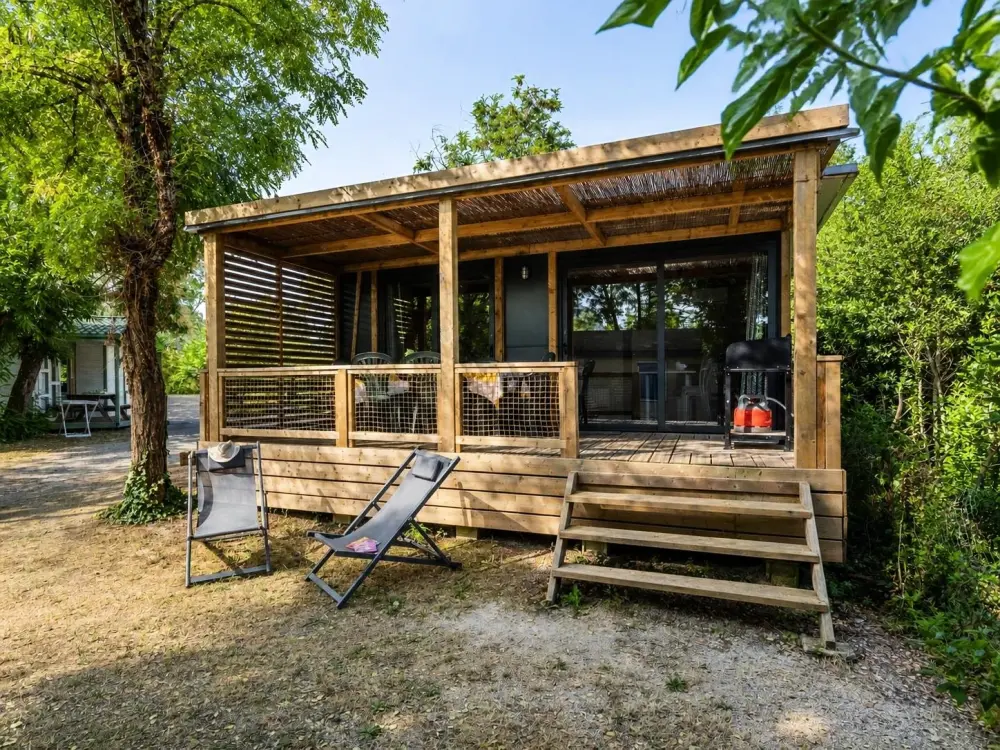 Flower CAMPING LES FAUVETTES 3 étoiles★★★