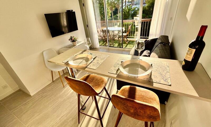 Résidence Tamanaco Beach T2 à 50m Des Plages, Terrasse, Piscine, Climatisation - - Antibes - 2