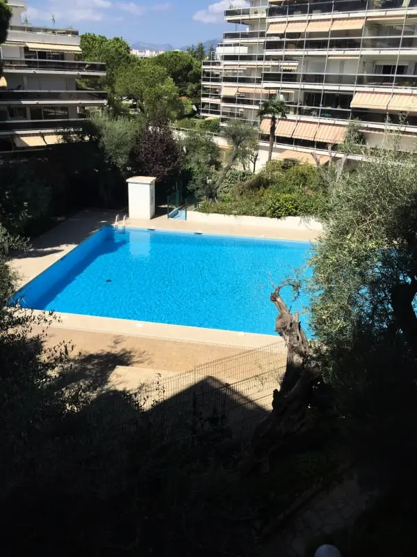 Joli 36 M² Avec Balcon Et Piscine Proche Plages