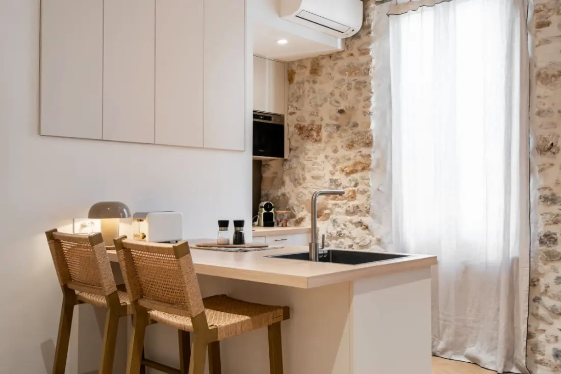 Résidence Joli T2 Climatisé En Plein Cœur Du Vieil Antibes, Tout à Pied