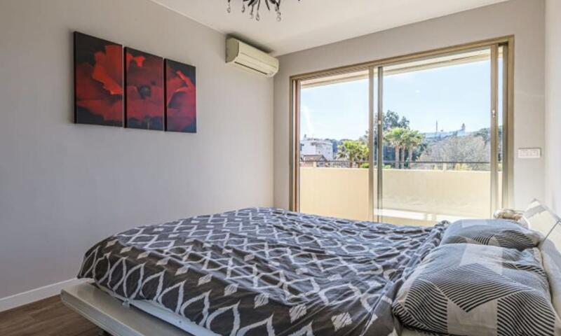 Résidence Tamanaco Beach : Appartement 1 Chambre Avec Balcon, Vue Mer Et Piscine - - Antibes - 6