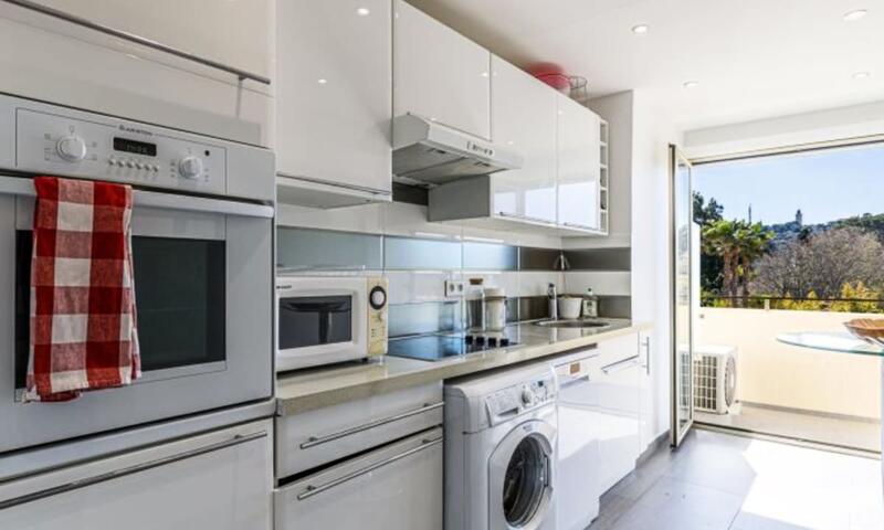 Résidence Tamanaco Beach : Appartement 1 Chambre Avec Balcon, Vue Mer Et Piscine - - Antibes - 7