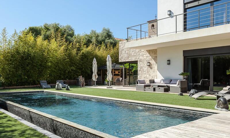 Résidence Villa En Domaine Privé Avec Piscine Chauffée - - Antibes - 1