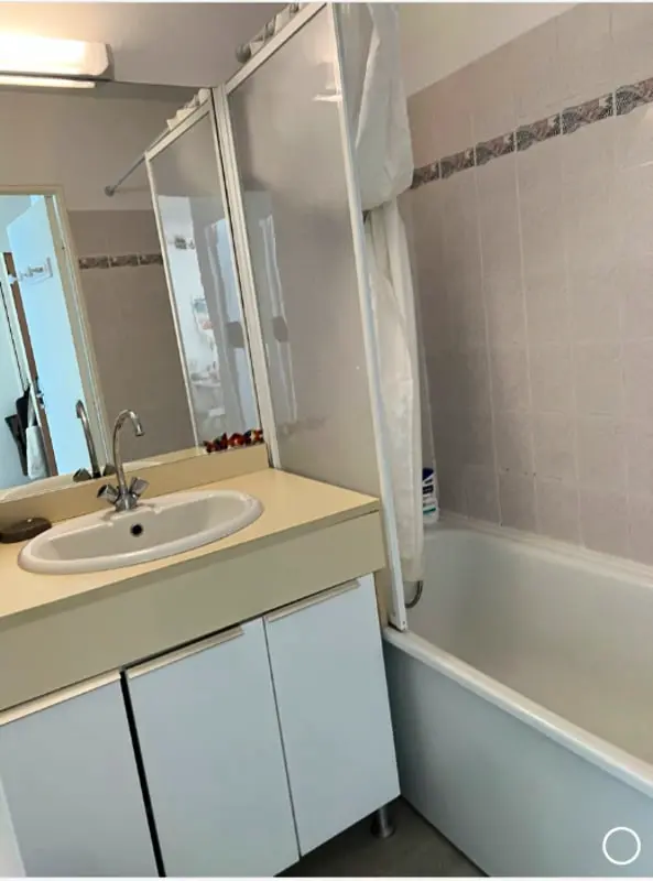 Appartement Avec Piscine Quartier De L Aiguillon