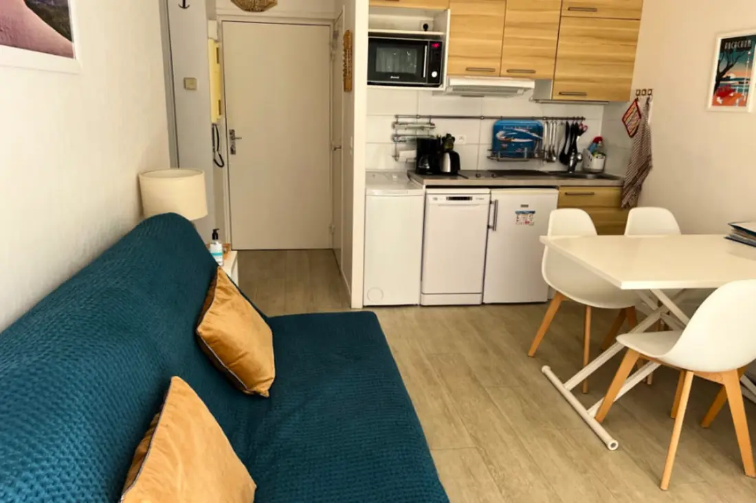 Appartement Avec Piscine Quartier De L Aiguillon