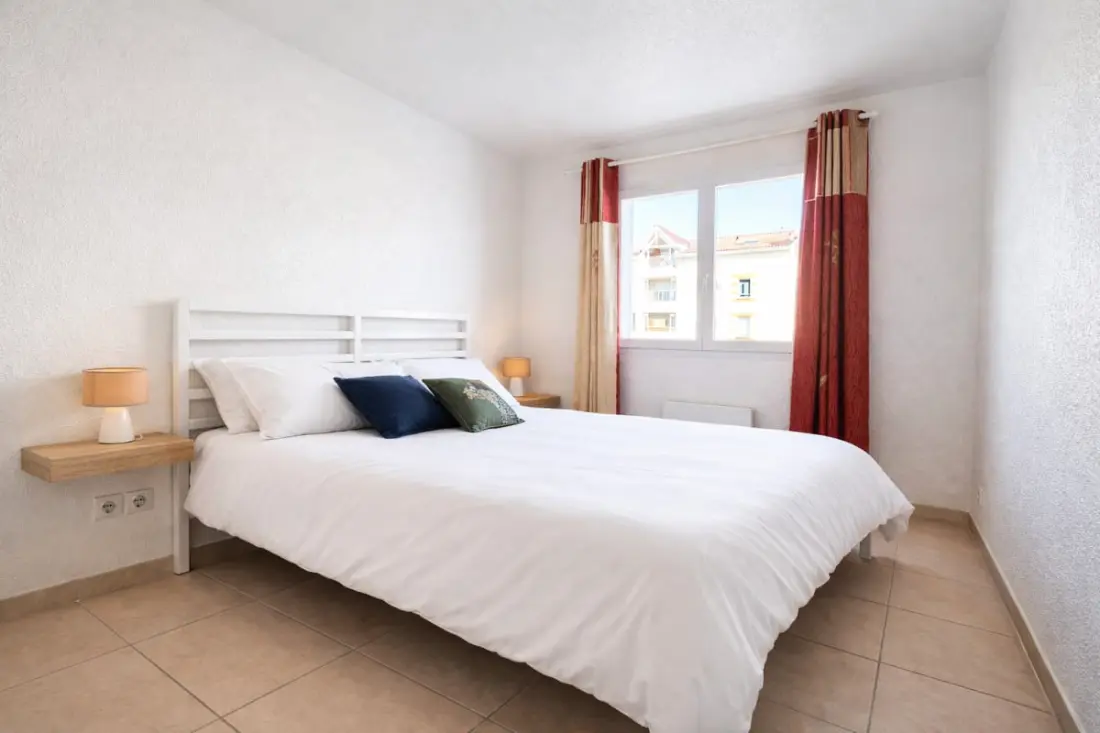 Appartement De Charme Avec Terrasse à Arès