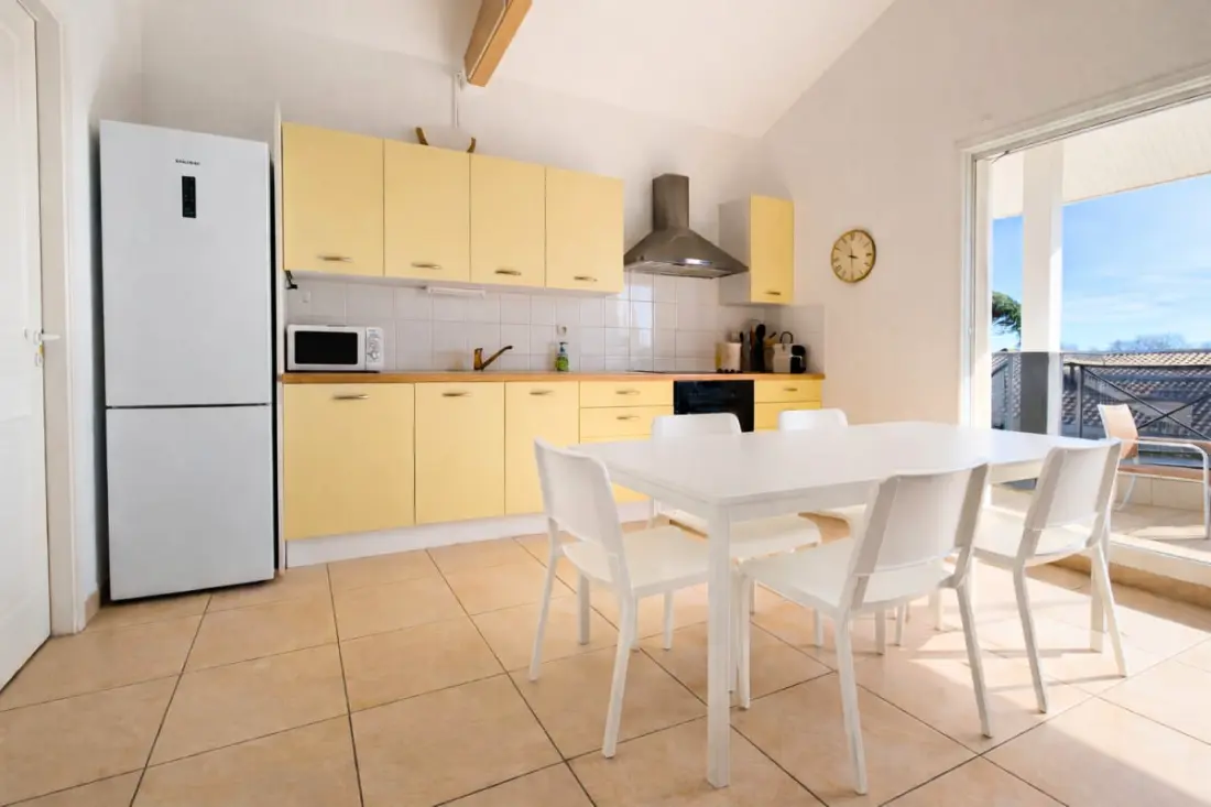 Appartement De Charme Avec Terrasse à Arès
