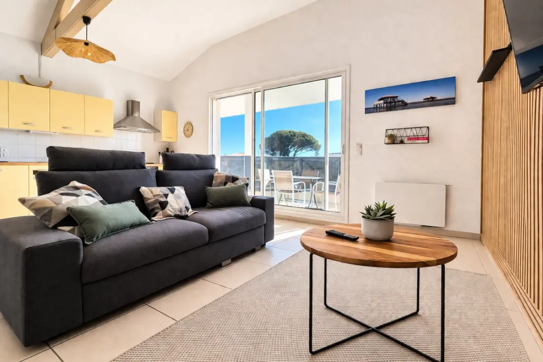 Appartement De Charme Avec Terrasse à Arès