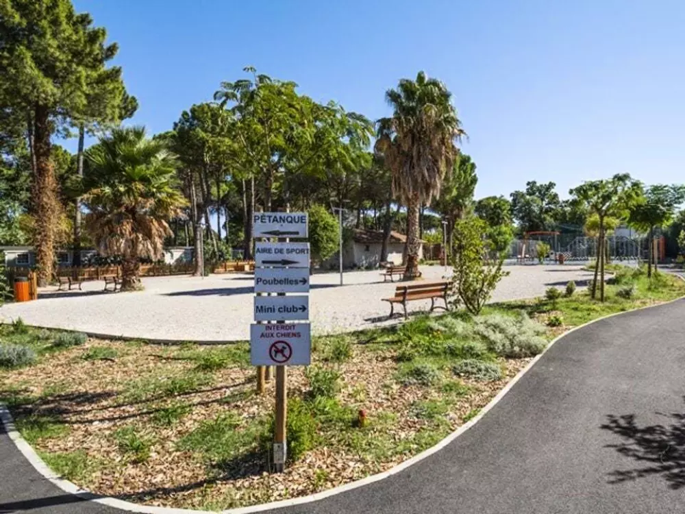 Camping Taxo Les Pins 4 étoiles★★★★