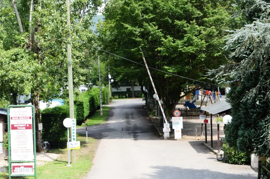 Flower Camping l'Echo du Malpas 4 étoiles★★★★
