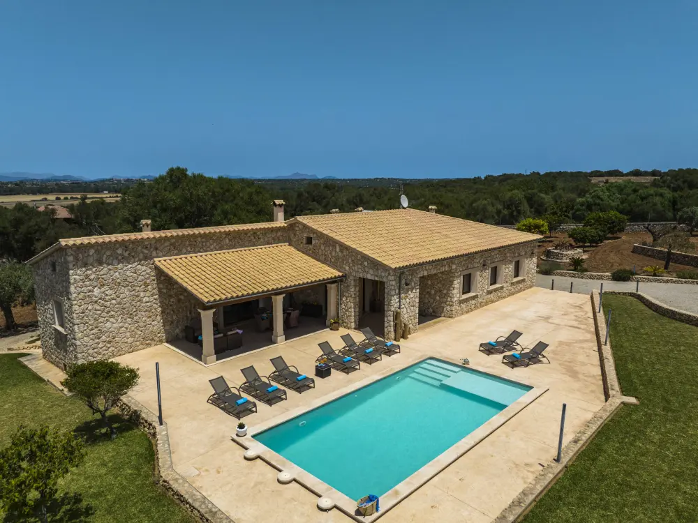 Maison de Vacances Ariany 13