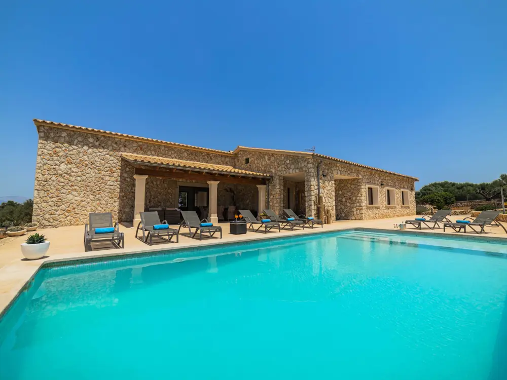 Maison de Vacances Ariany 13