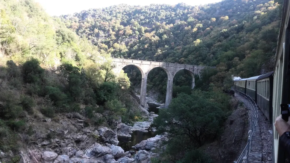 Ushuaïa Villages - Camping Le Viaduc 3 étoiles★★★