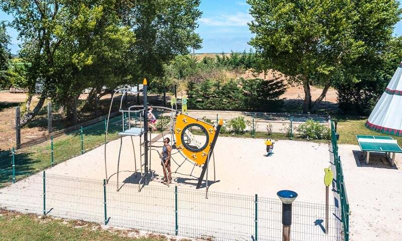 France - Atlantique Nord - Ile de Ré - Camping Romanée Le Campiotel des Dunes 4*