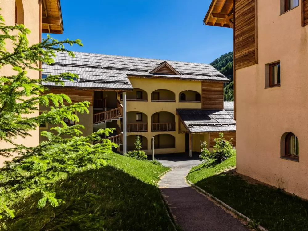 Résidence Les Granges d'Arvieux 2 étoiles★★