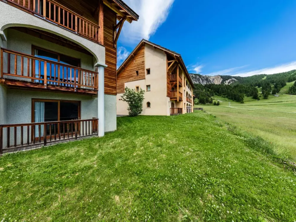 Résidence Les Granges d'Arvieux 2 étoiles★★