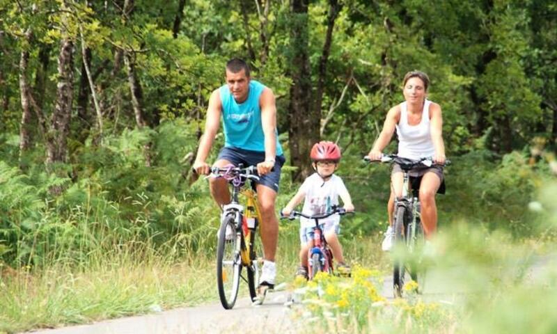 Camping LANDES BLEUES **** - Aureilhan - 26