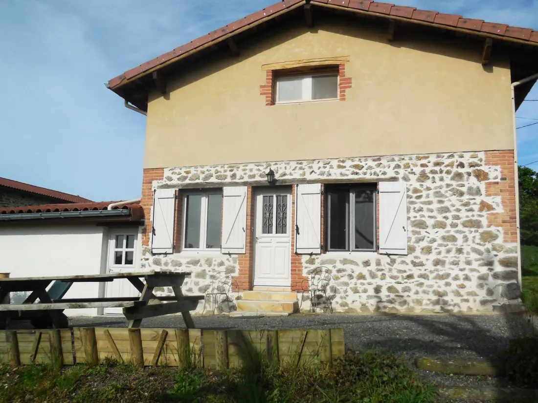 Maison de Vacances AVEIZIEUX 2