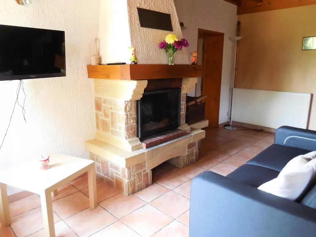 Maison de Vacances AVEIZIEUX 2
