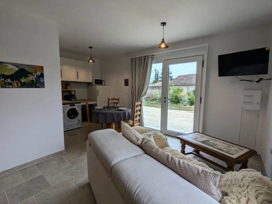 Maison de Vacances Baignes-Sainte-Radegonde 2
