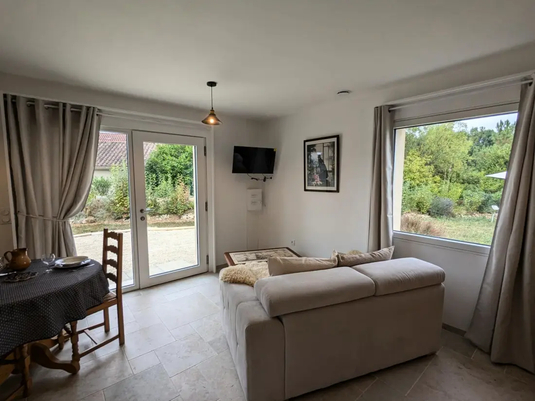 Maison de Vacances Baignes-Sainte-Radegonde 2