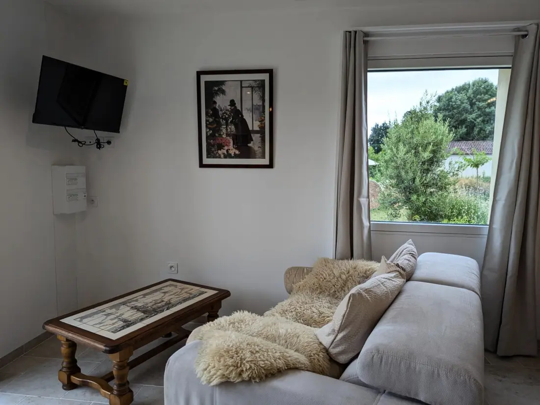 Maison de Vacances Baignes-Sainte-Radegonde 2