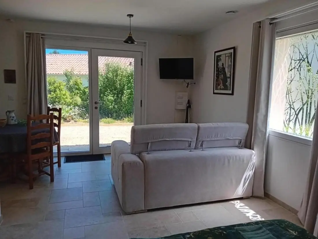 Maison de Vacances Baignes-Sainte-Radegonde 2