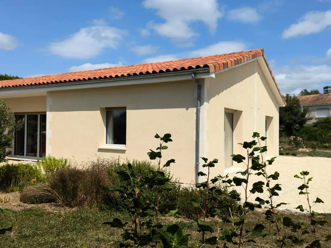 Maison de Vacances Baignes-Sainte-Radegonde 2