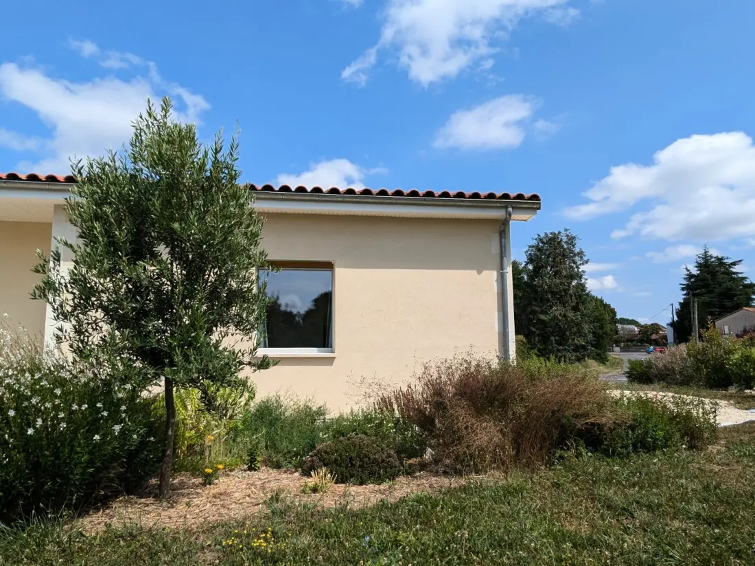 Maison de Vacances Baignes-Sainte-Radegonde 2