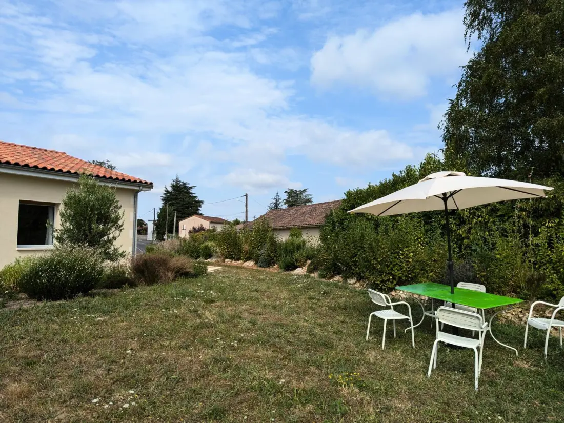 Maison de Vacances Baignes-Sainte-Radegonde 2