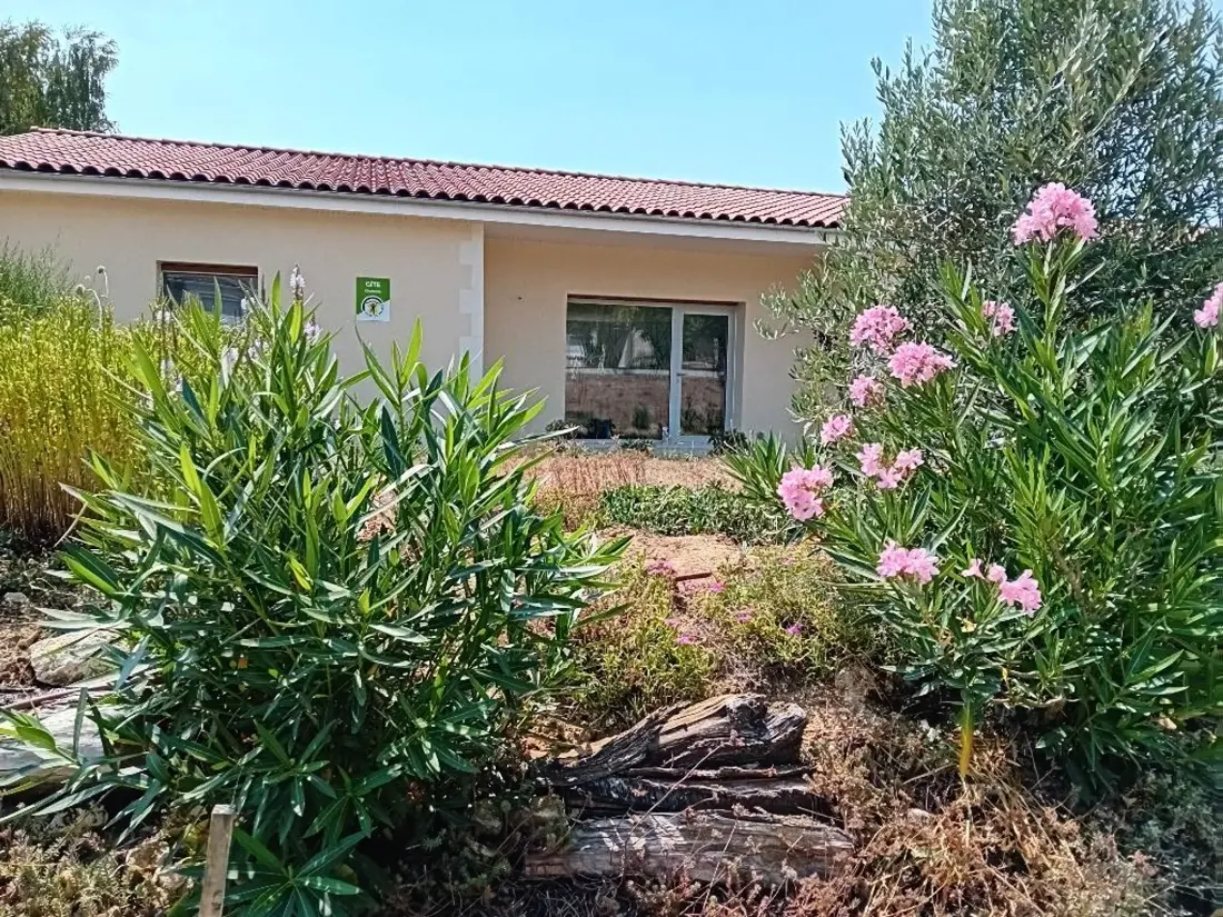 Maison de Vacances Baignes-Sainte-Radegonde 2