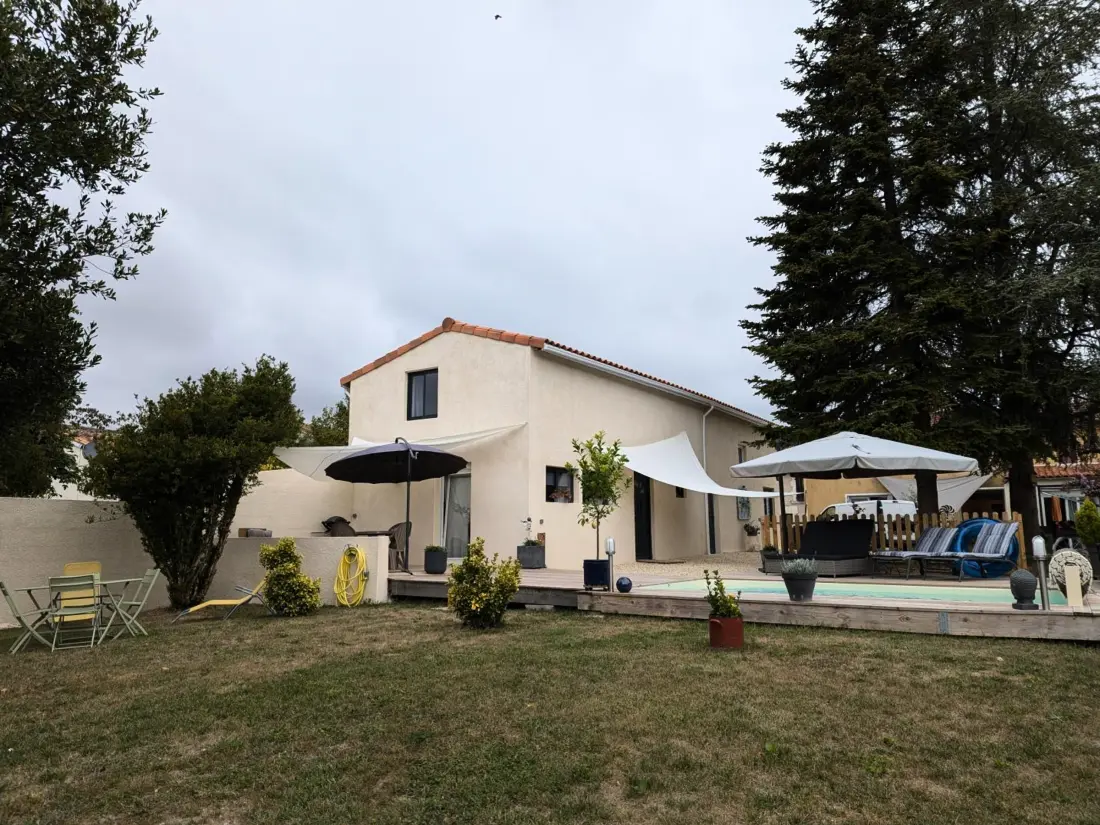 Maison de Vacances Baignes-Sainte-Radegonde 3