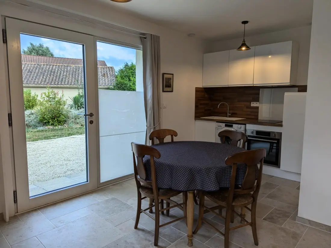 Maison de Vacances Baignes-Sainte-Radegonde 4