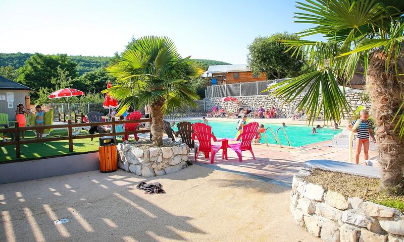 Flower Camping l'Epi Bleu **** - Banon - 11